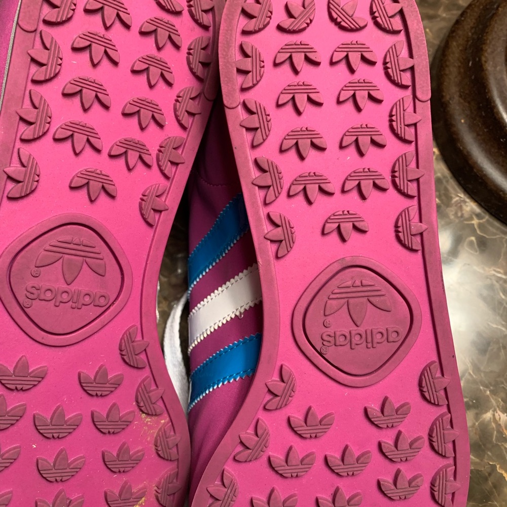 Adidas - Picture 3 of 3
